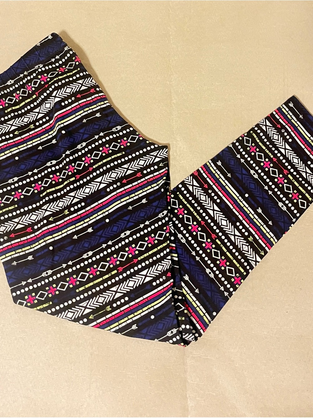 No Boundaries Women’s XL 15/17 Black Pink White Geometric Print Leggings
